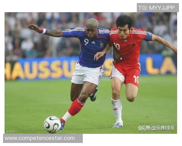 前几年退役的足球明星们如今的生活与职业转型探讨