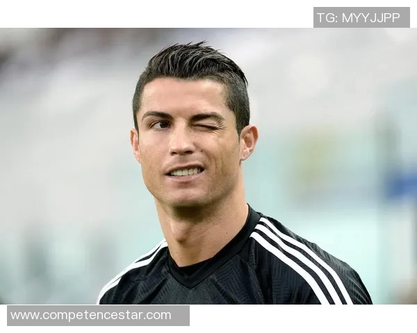 足球巨星与雪茄的完美瞬间精彩照片集锦分享